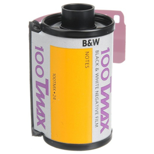 World’s finest-grained 100-speed B&W film
Extremely high sharpness
Very high resolving power
Optimal for enlargement